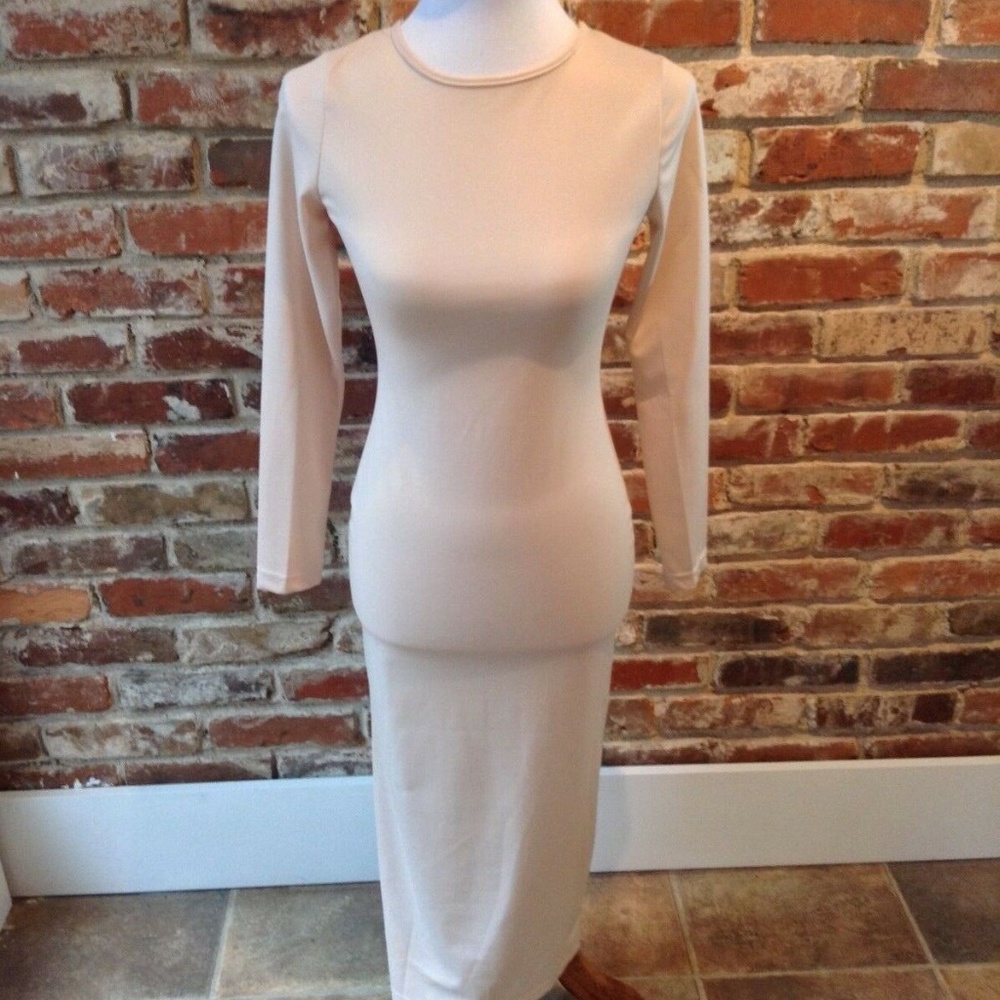 Unbranded Nude Color Dress (Pre-Owned, Size, S)